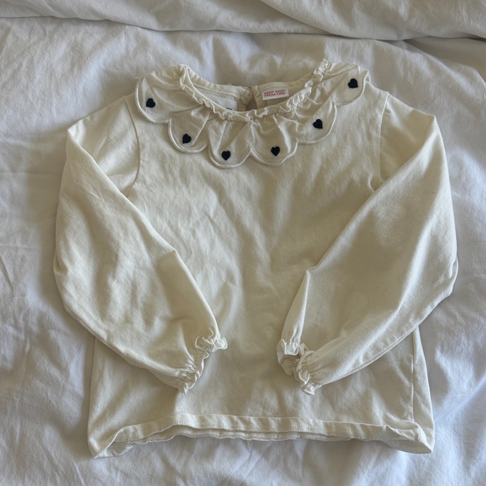 Zara Kids Long-Sleeve Ruffle Collar Kids Top with Heart Detail - Cream, Size 4